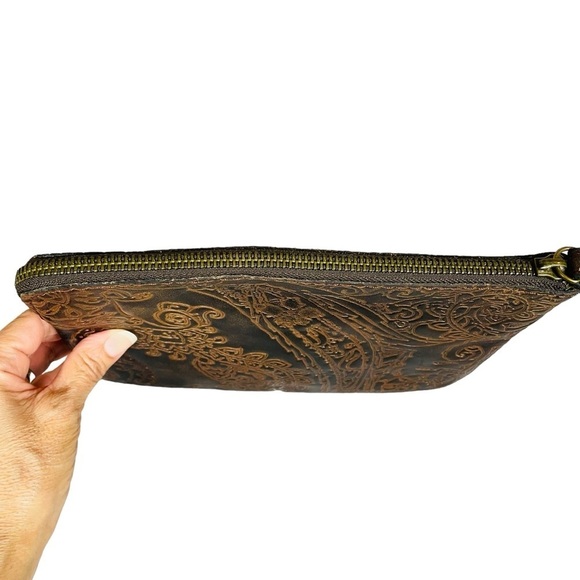 Patricia Nash Dark Brown Tooled 100% Leather Cassini Wristlet - Paisley Design - Picture 6 of 13